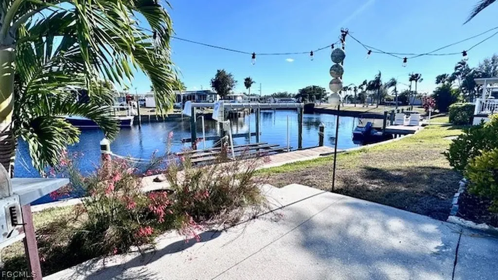 14669 Paul Revere Loop North Fort Myers FL 33917