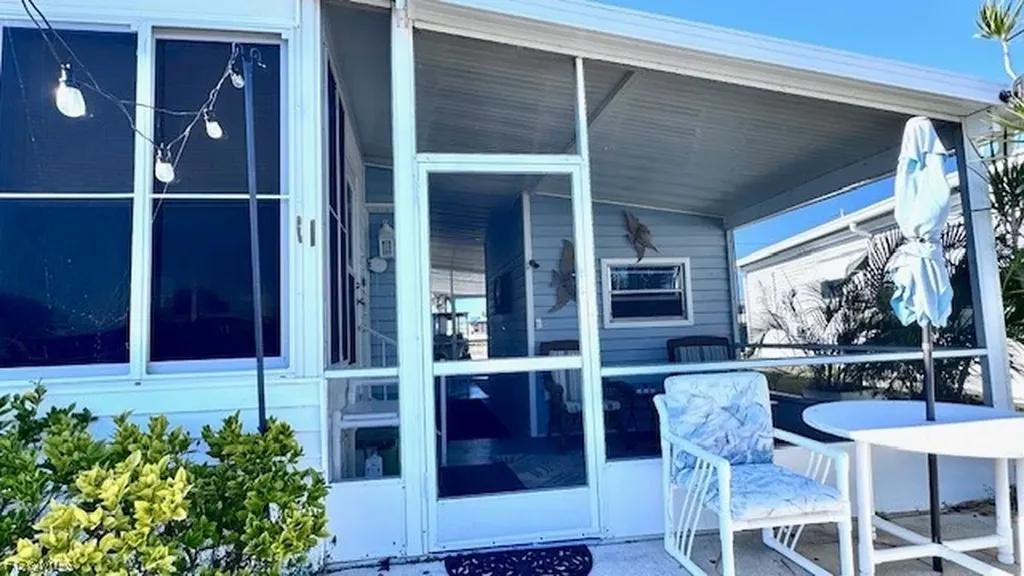 14669 Paul Revere Loop North Fort Myers FL 33917