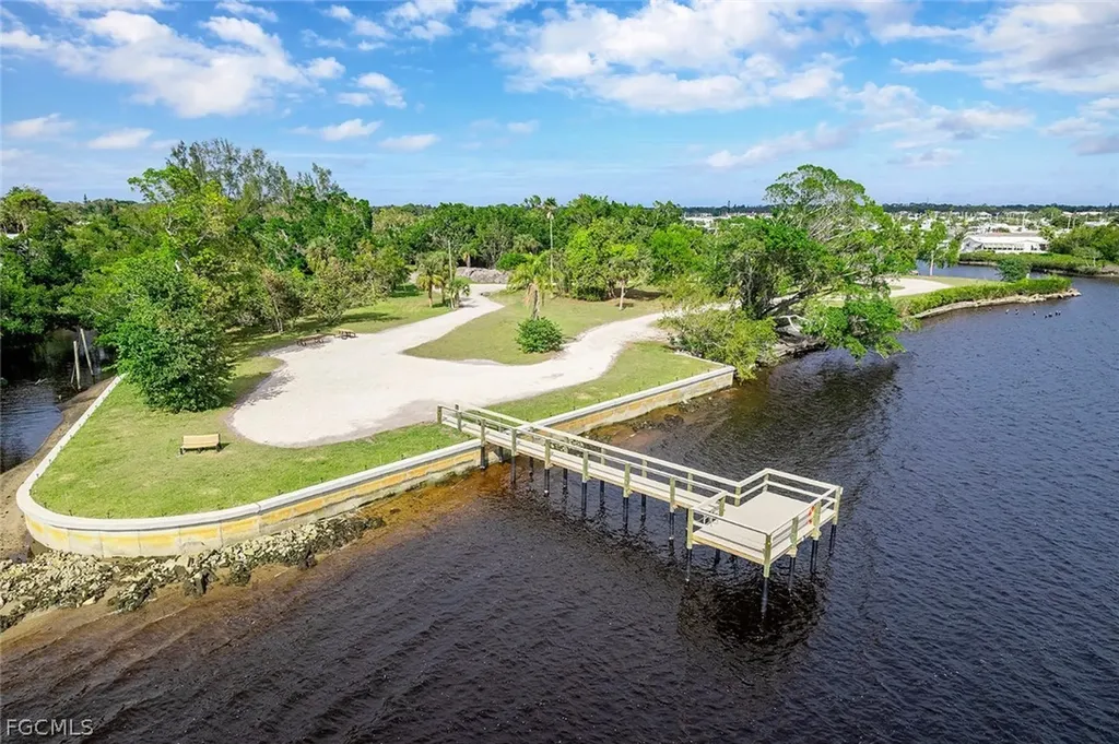 14669 Paul Revere Loop North Fort Myers FL 33917