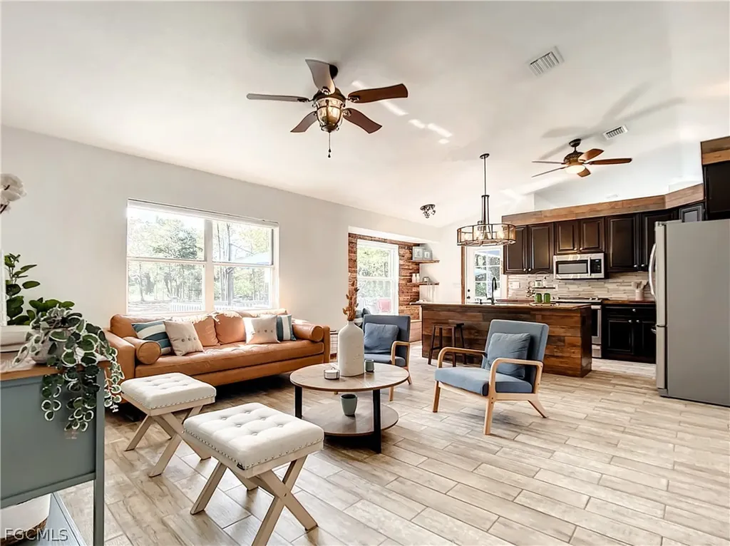 2511 6th Street NW Naples FL 34120