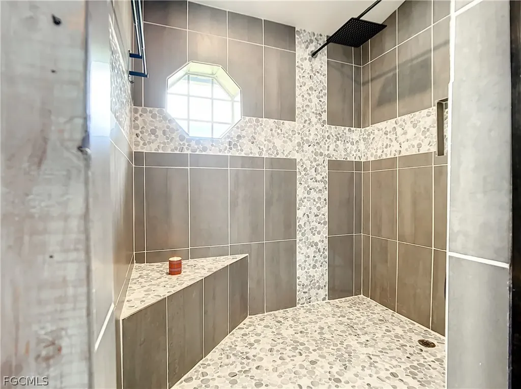 2511 6th Street NW Naples FL 34120