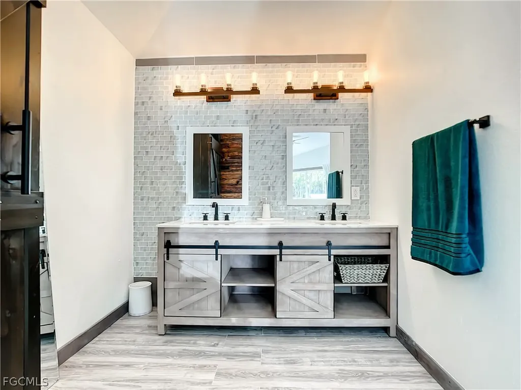 2511 6th Street NW Naples FL 34120