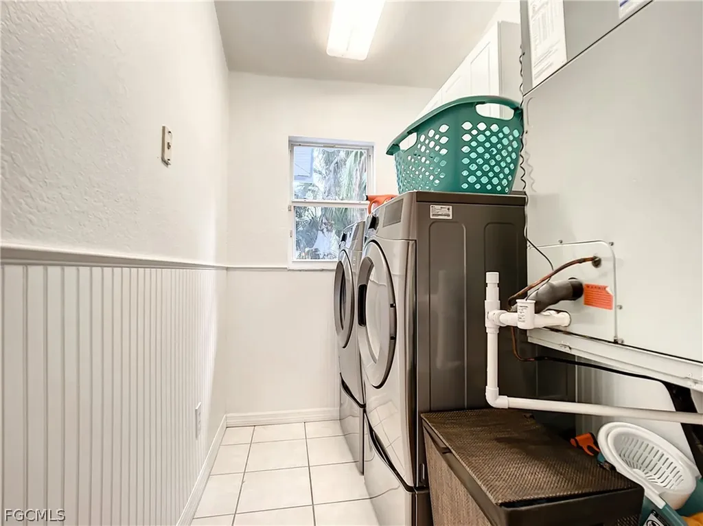 2511 6th Street NW Naples FL 34120