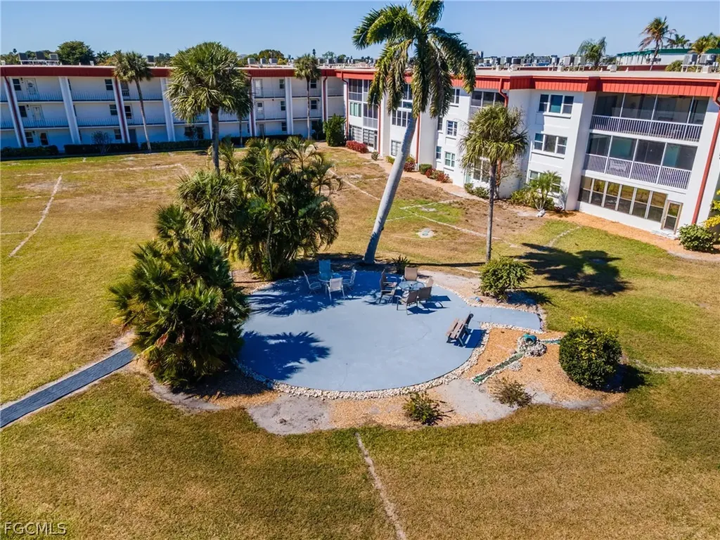 1724 Pine Valley Drive Fort Myers FL 33907