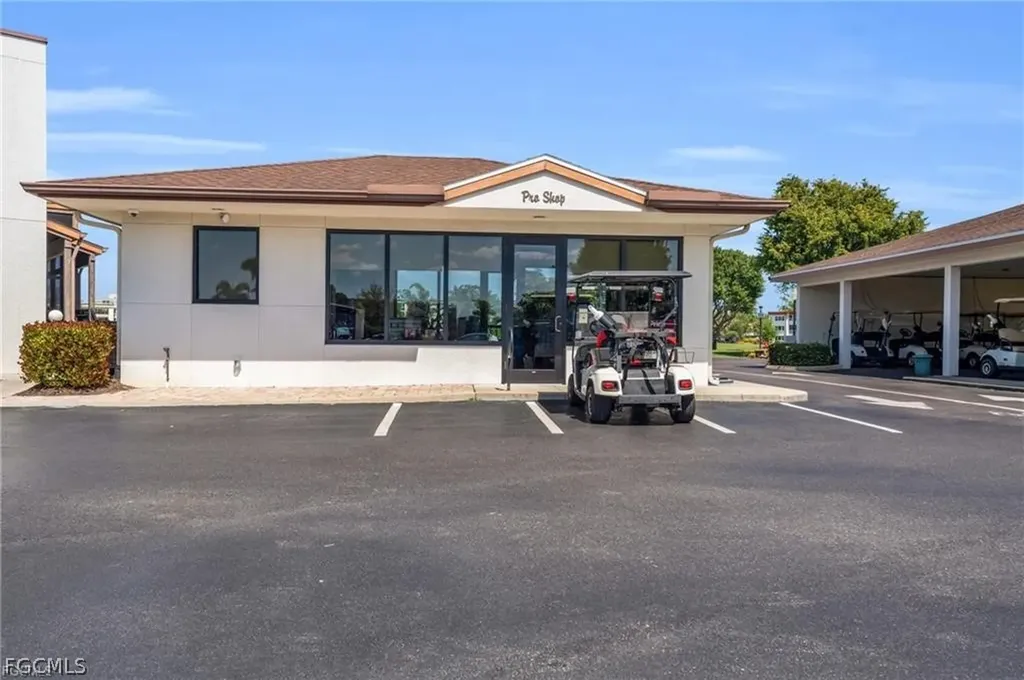 1724 Pine Valley Drive Fort Myers FL 33907