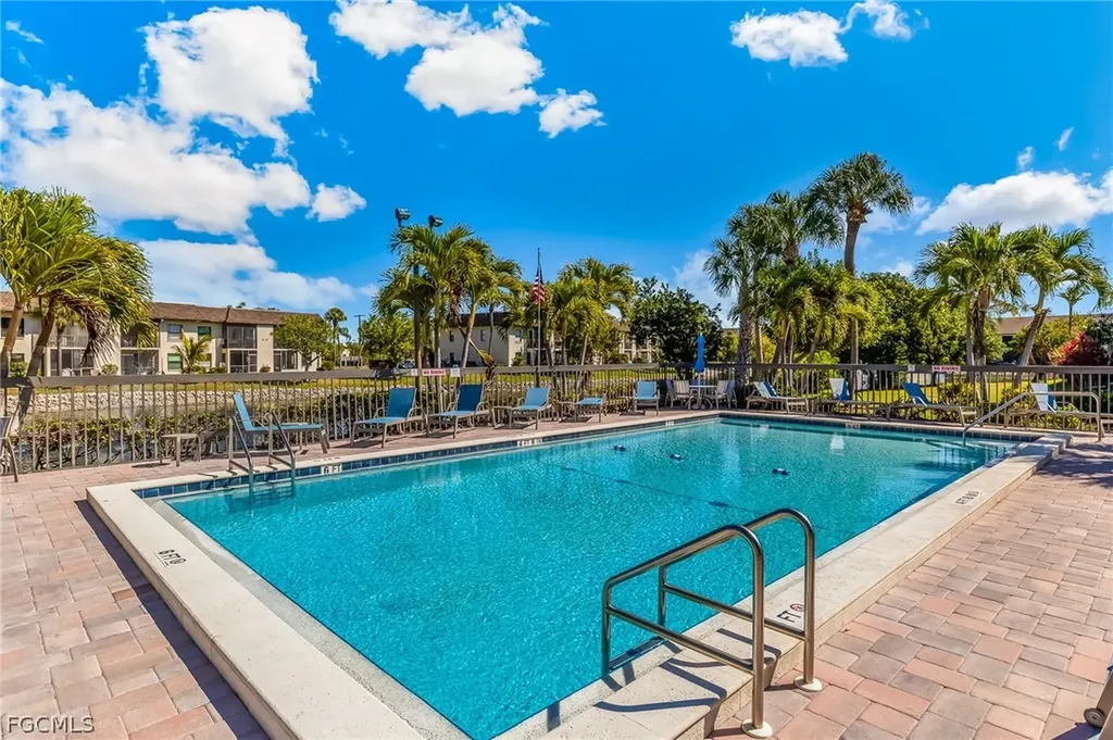 9305 Lake Park Drive Fort Myers FL 33919