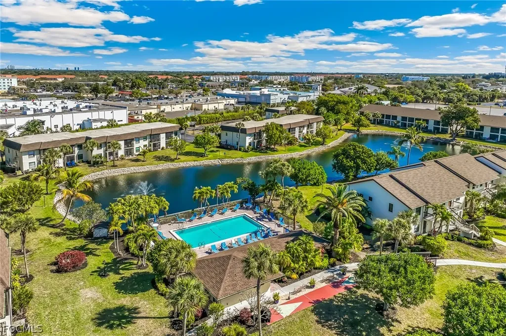 9305 Lake Park Drive Fort Myers FL 33919