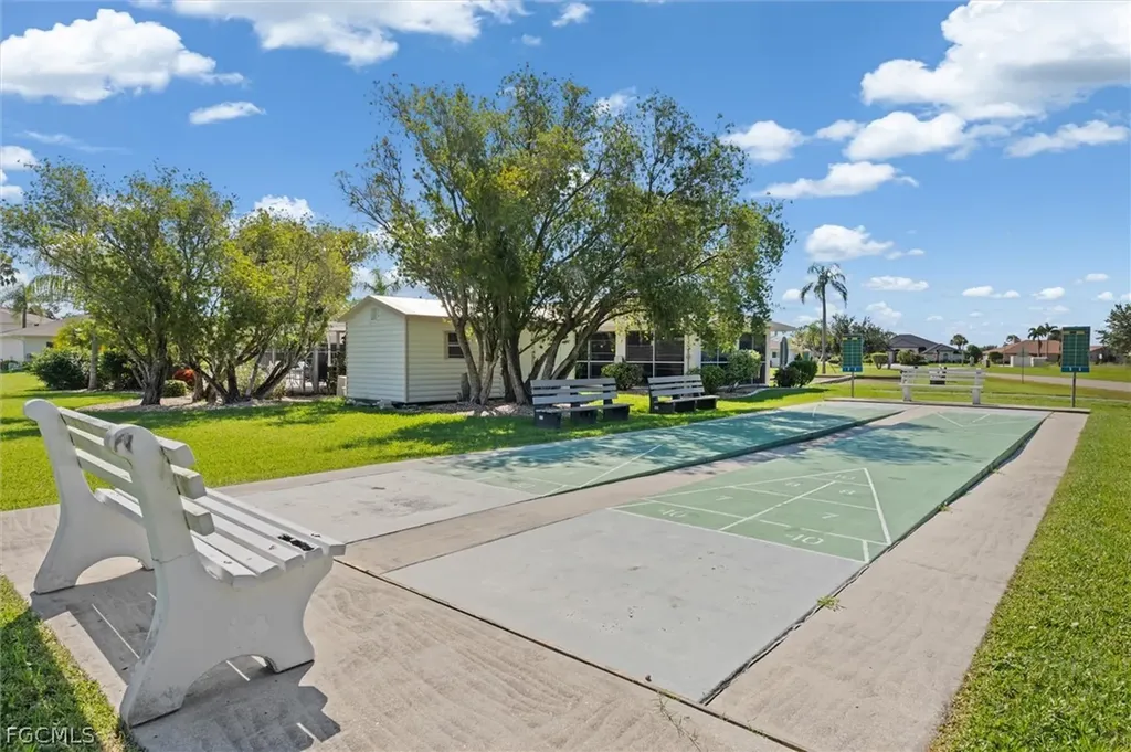 12538 SW Kingsway Circle Lake Suzy FL 34269