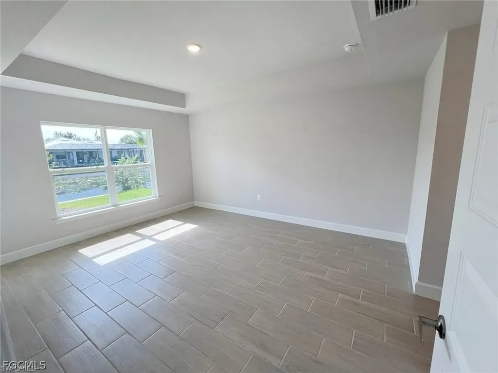 410 SE 1st Terrace Cape Coral FL 33990
