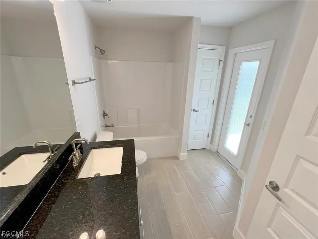 410 SE 1st Terrace Cape Coral FL 33990