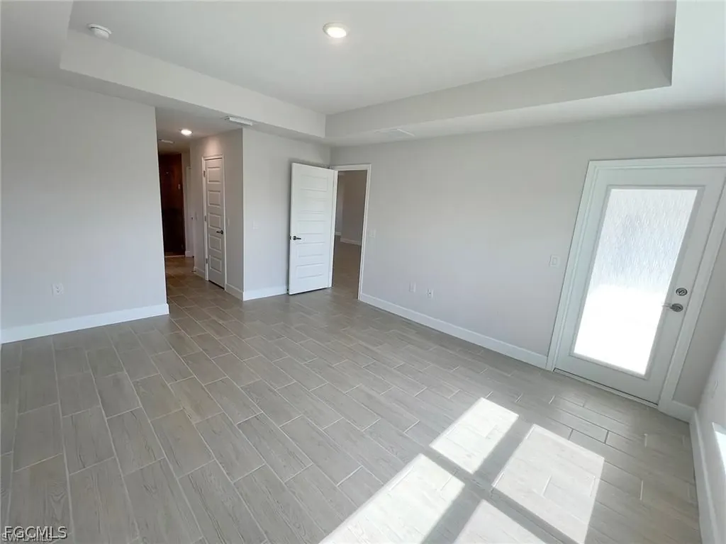410 SE 1st Terrace Cape Coral FL 33990