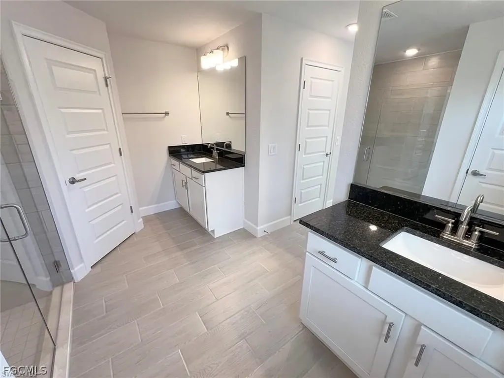 410 SE 1st Terrace Cape Coral FL 33990