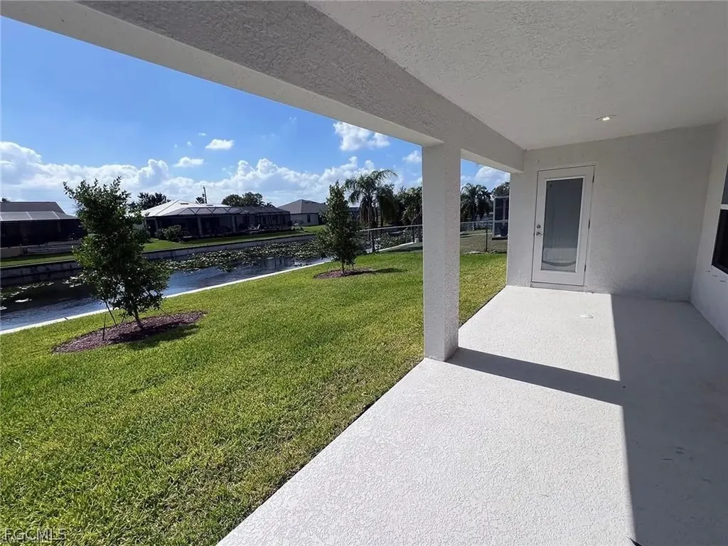 410 SE 1st Terrace Cape Coral FL 33990