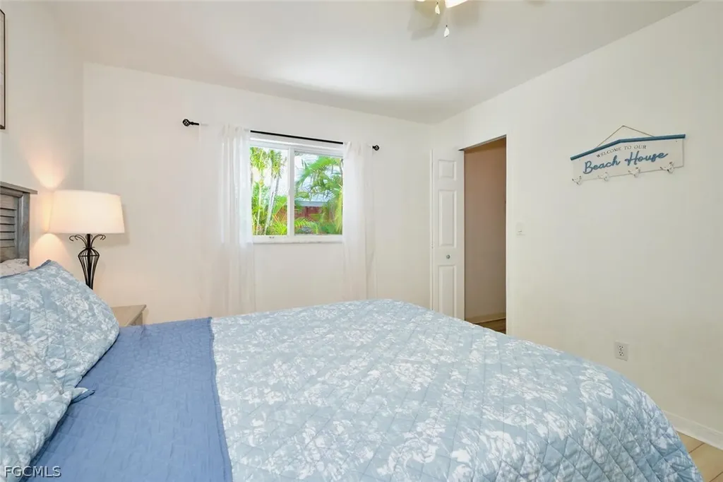 2201 SE 5th Avenue Cape Coral FL 33990