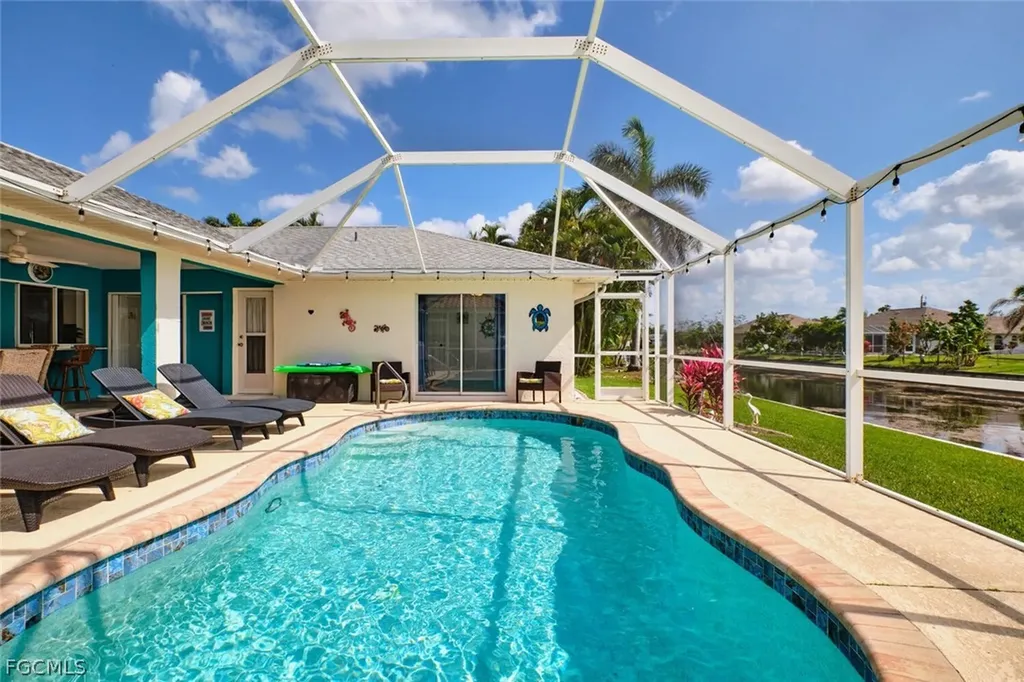 2201 SE 5th Avenue Cape Coral FL 33990