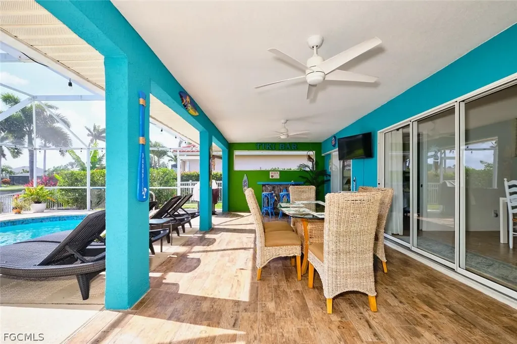 2201 SE 5th Avenue Cape Coral FL 33990