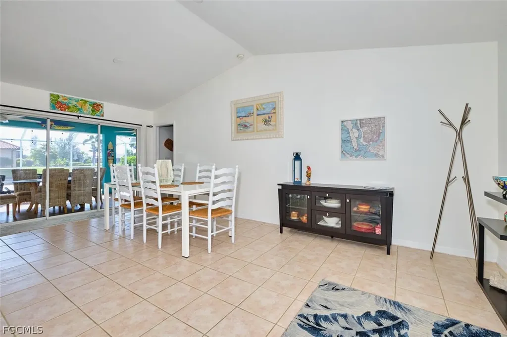2201 SE 5th Avenue Cape Coral FL 33990