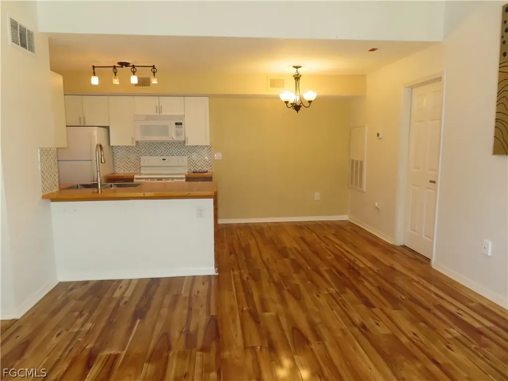 12630 Equestrian Circle Fort Myers FL 33907