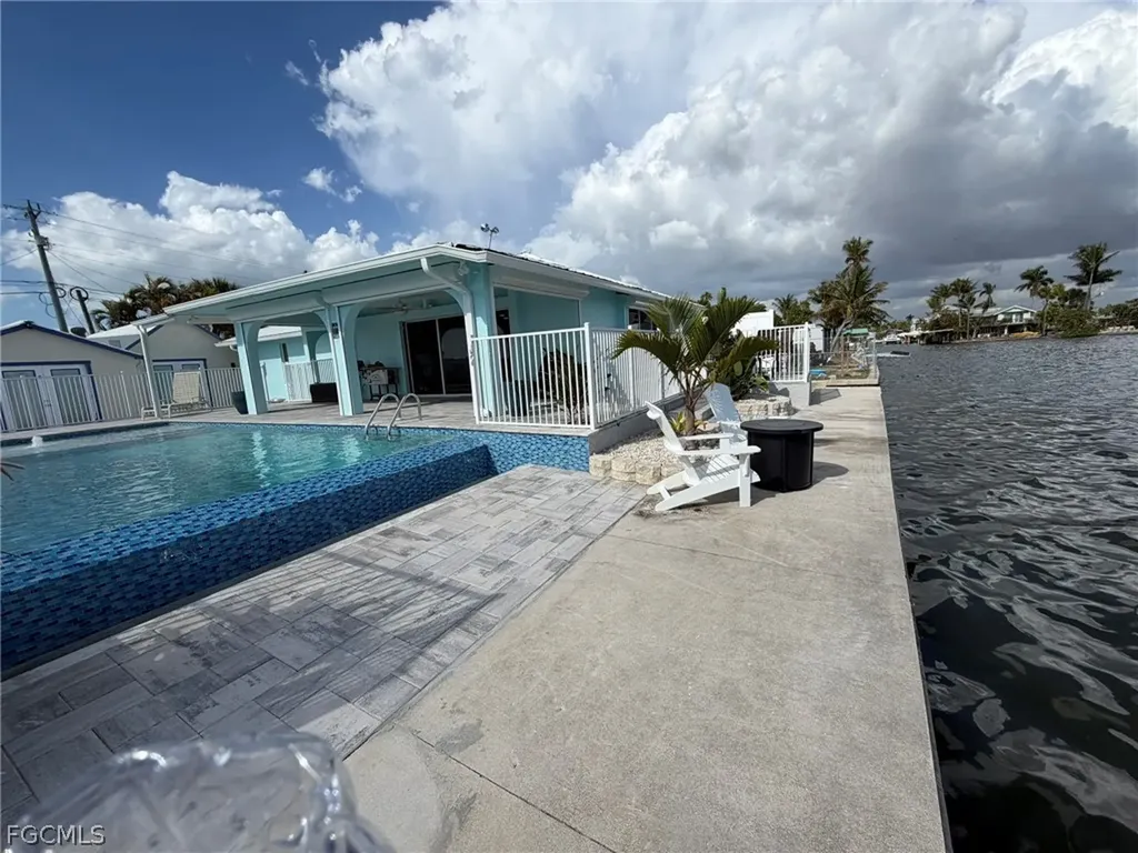 4743 Pine Island Road NW Matlacha FL 33993