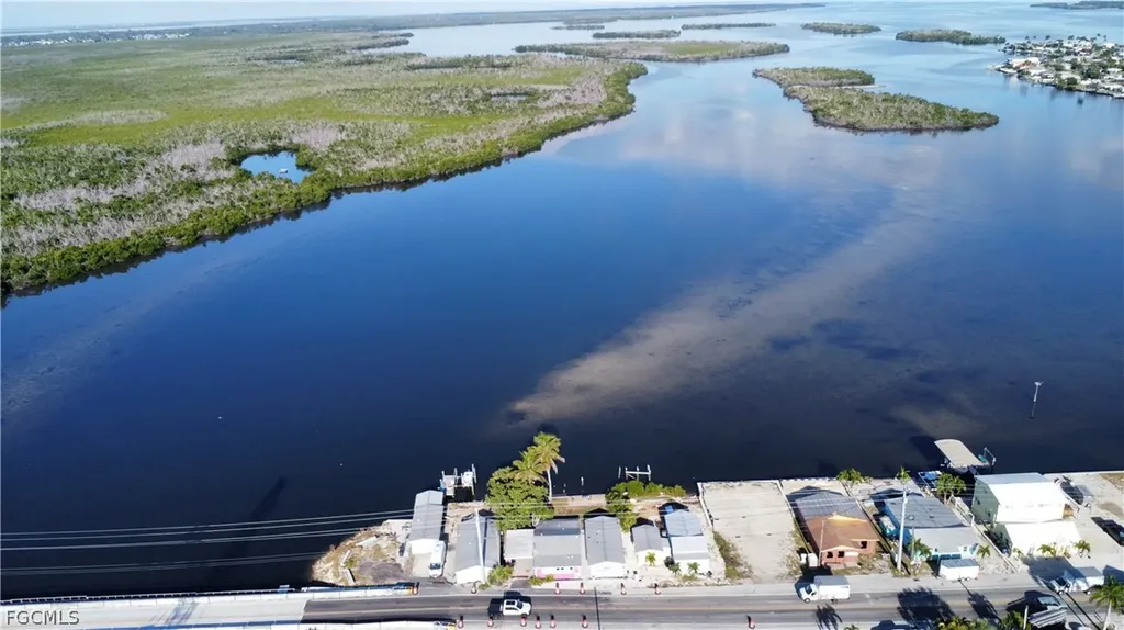 4743 Pine Island Road NW Matlacha FL 33993