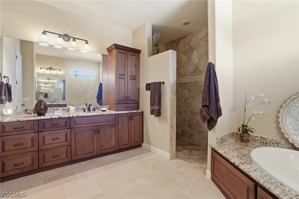 2217 SE 19th Avenue Cape Coral FL 33990