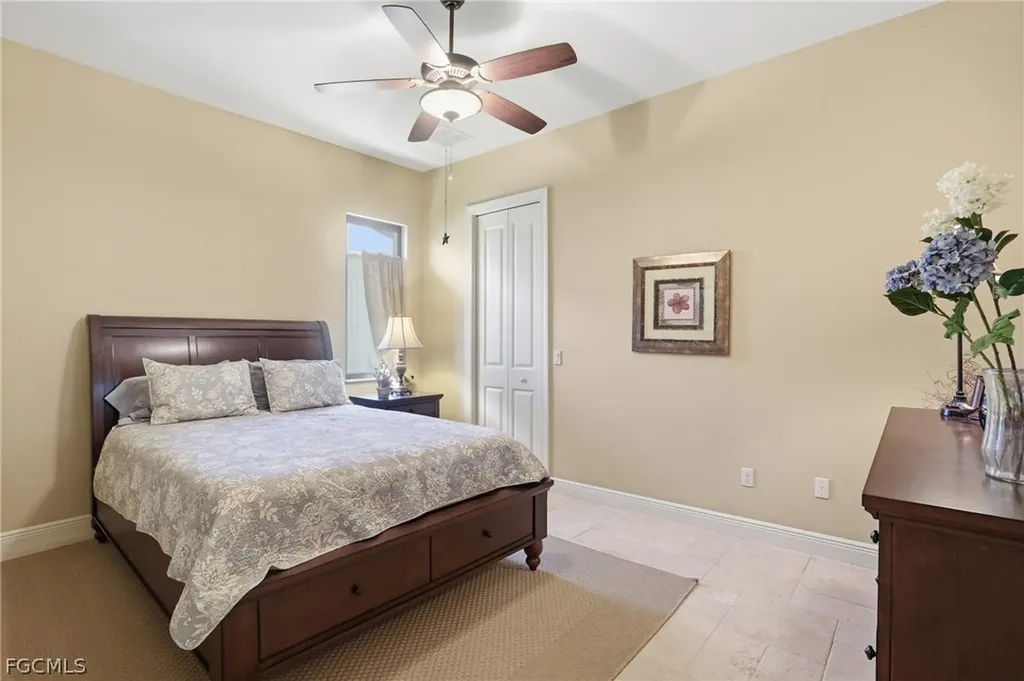 2217 SE 19th Avenue Cape Coral FL 33990