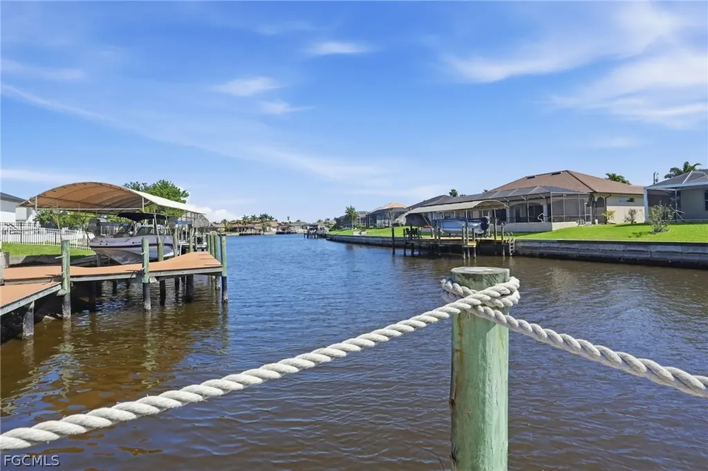 2217 SE 19th Avenue Cape Coral FL 33990