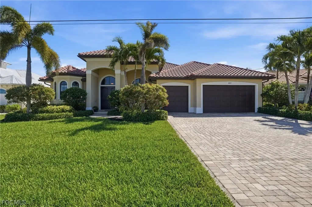 2217 SE 19th Avenue Cape Coral FL 33990