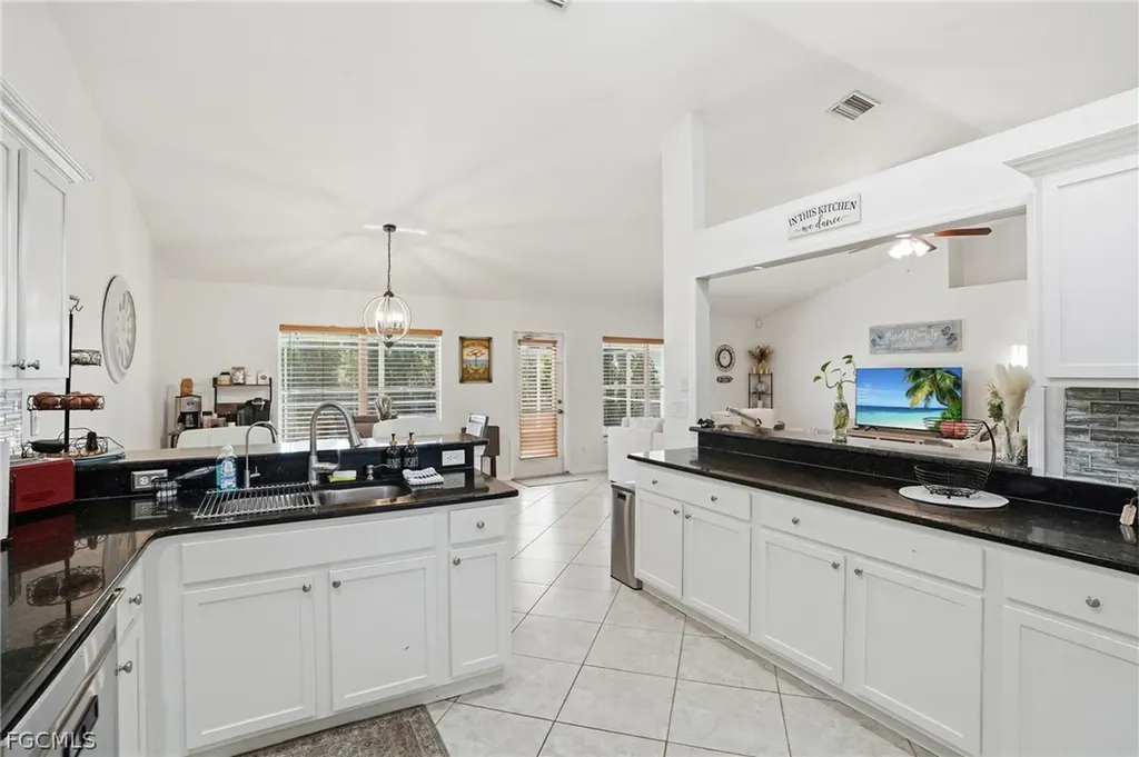 3310 NW 5th Terrace Cape Coral FL 33993