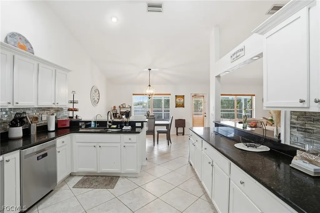 3310 NW 5th Terrace Cape Coral FL 33993
