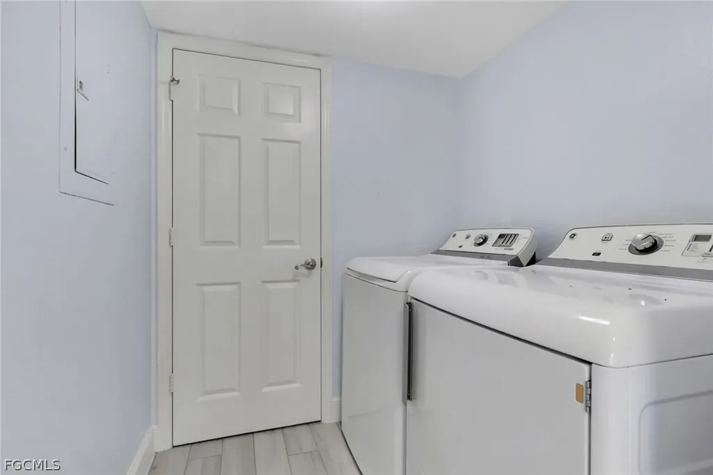 773 Wiggins Lake Drive Naples FL 34110