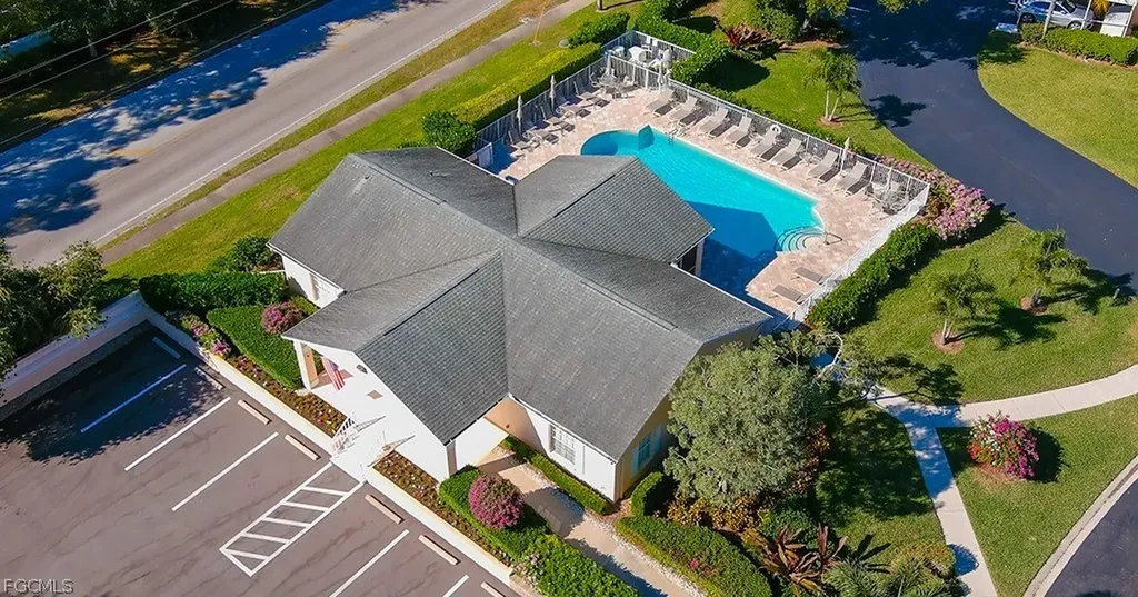 773 Wiggins Lake Drive Naples FL 34110