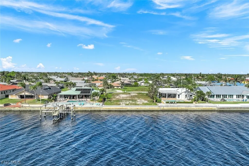 2330 SE 28th Street Cape Coral FL 33904