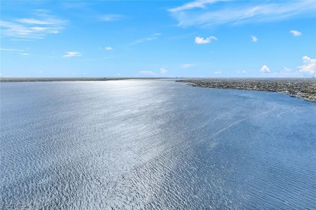 2330 SE 28th Street Cape Coral FL 33904