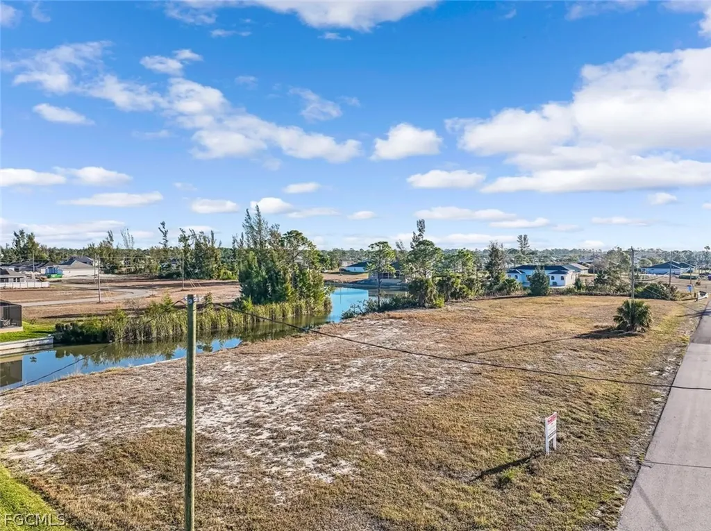 2027 NE 34th Terrace Cape Coral FL 33909