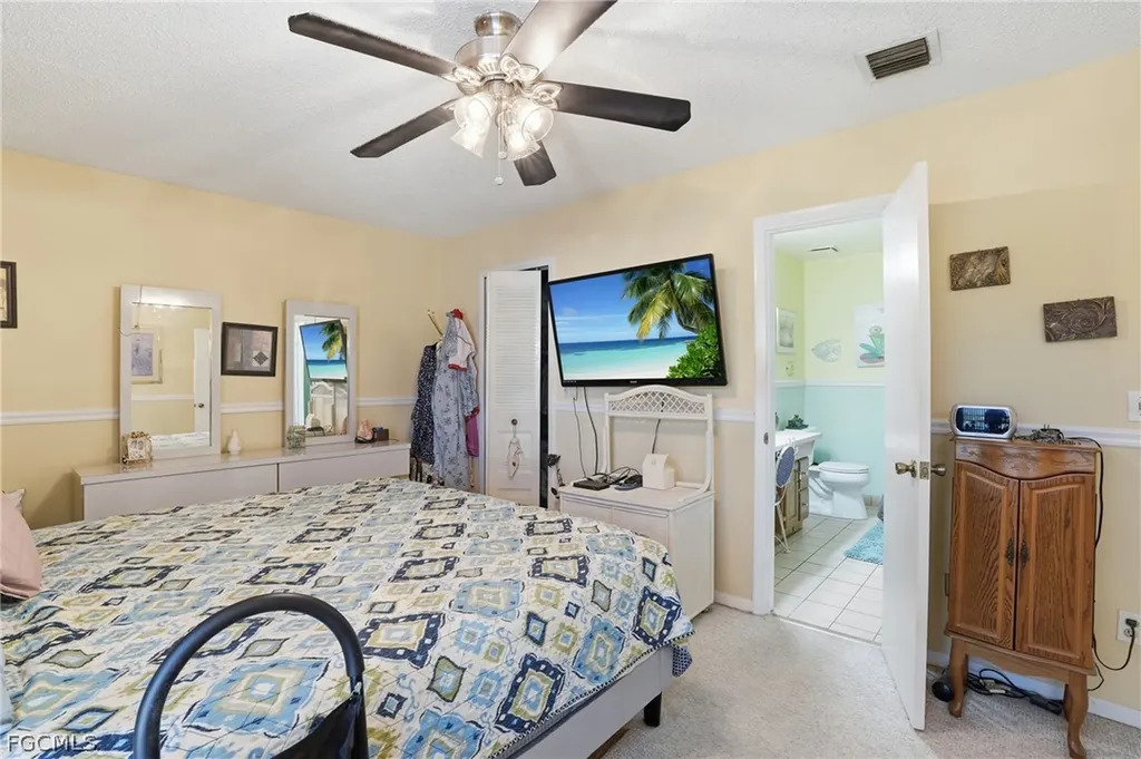 631 SE 12th Avenue Cape Coral FL 33990