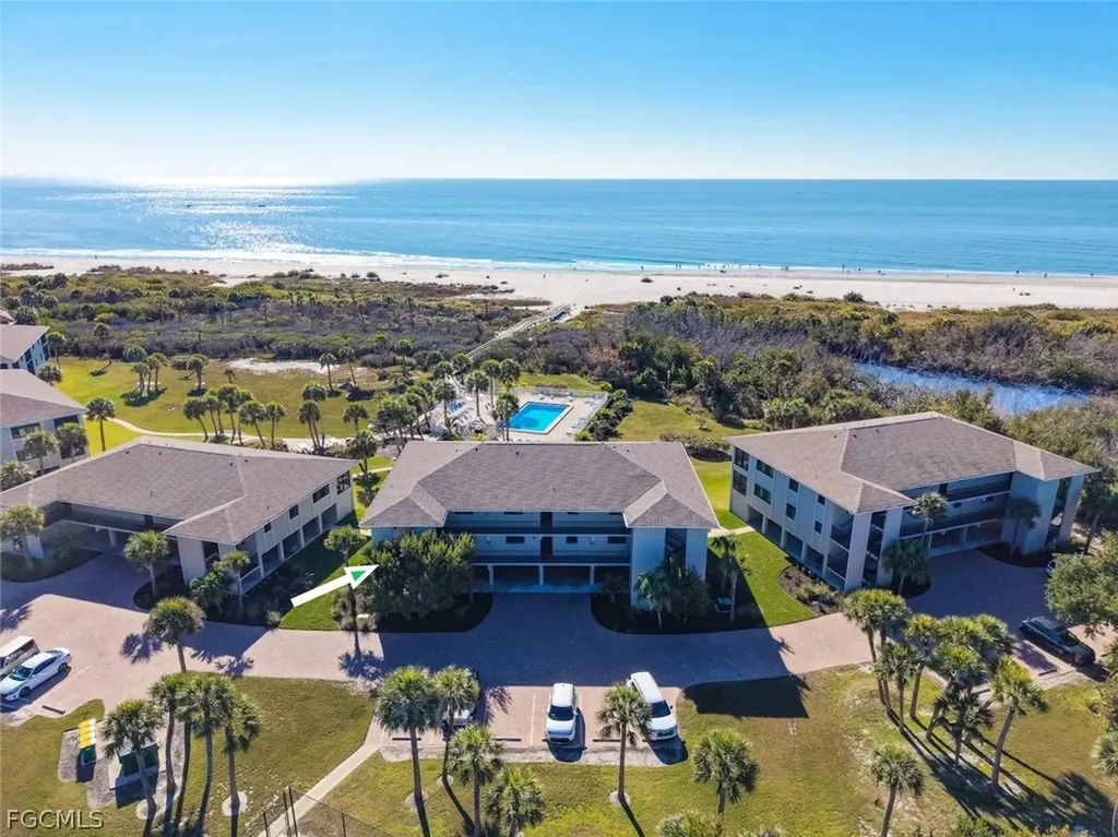 Sanibel FL, 1919 Olde Middle Gulf Drive, Unit 401