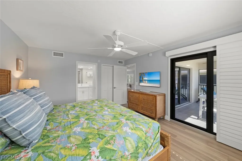 1919 Olde Middle Gulf Drive Sanibel FL 33957