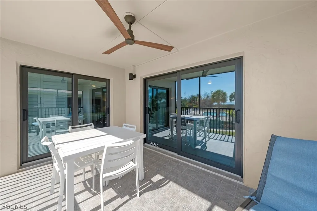 1919 Olde Middle Gulf Drive Sanibel FL 33957