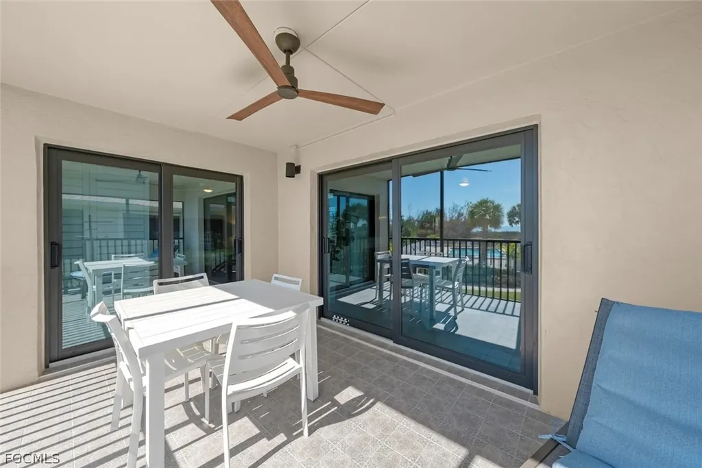 1919 Olde Middle Gulf Drive Sanibel FL 33957
