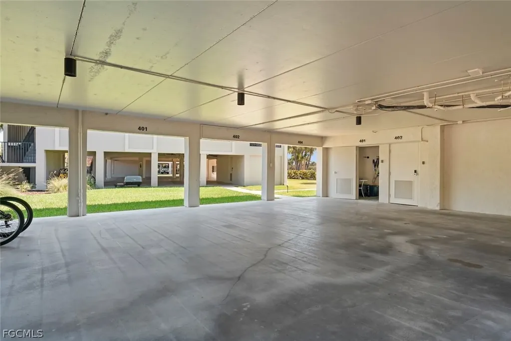 1919 Olde Middle Gulf Drive Sanibel FL 33957