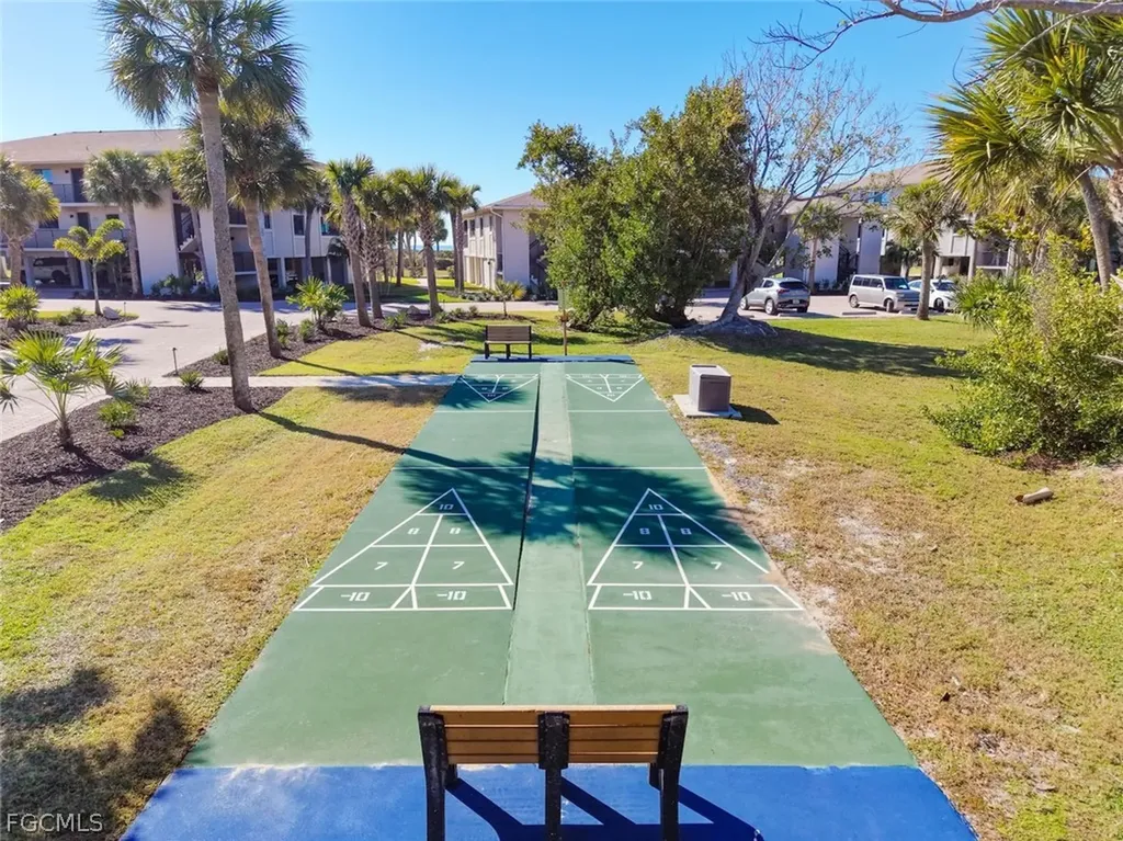 1919 Olde Middle Gulf Drive Sanibel FL 33957