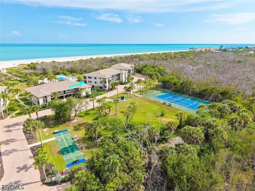 1919 Olde Middle Gulf Drive Sanibel FL 33957