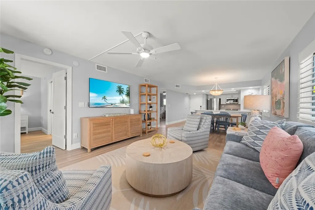 1919 Olde Middle Gulf Drive Sanibel FL 33957