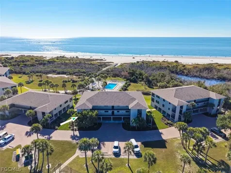 1919 Olde Middle Gulf Drive Sanibel FL 33957