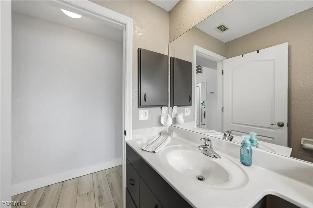 600 Royal Poinciana Punta Gorda FL 33955