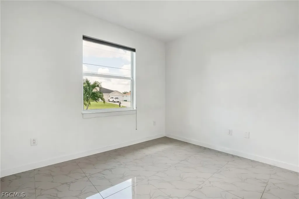 2725 SW Embers Terrace Cape Coral FL 33991