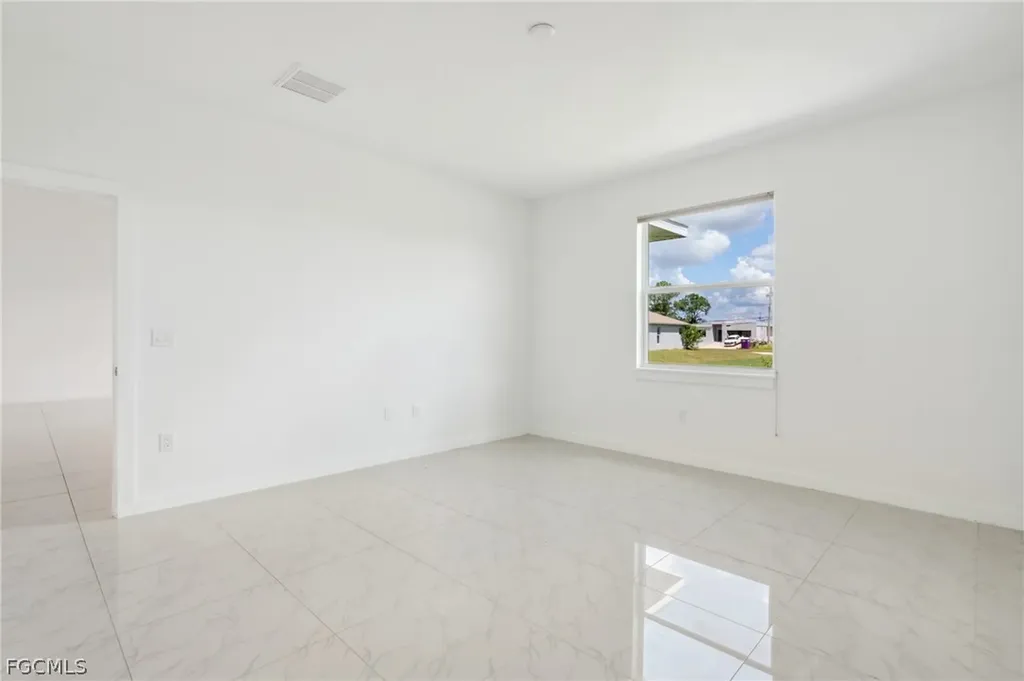 2725 SW Embers Terrace Cape Coral FL 33991