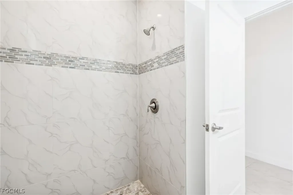 2725 SW Embers Terrace Cape Coral FL 33991