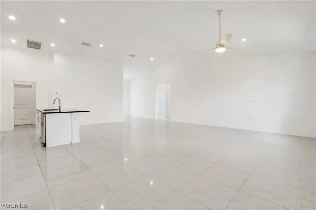 2725 SW Embers Terrace Cape Coral FL 33991